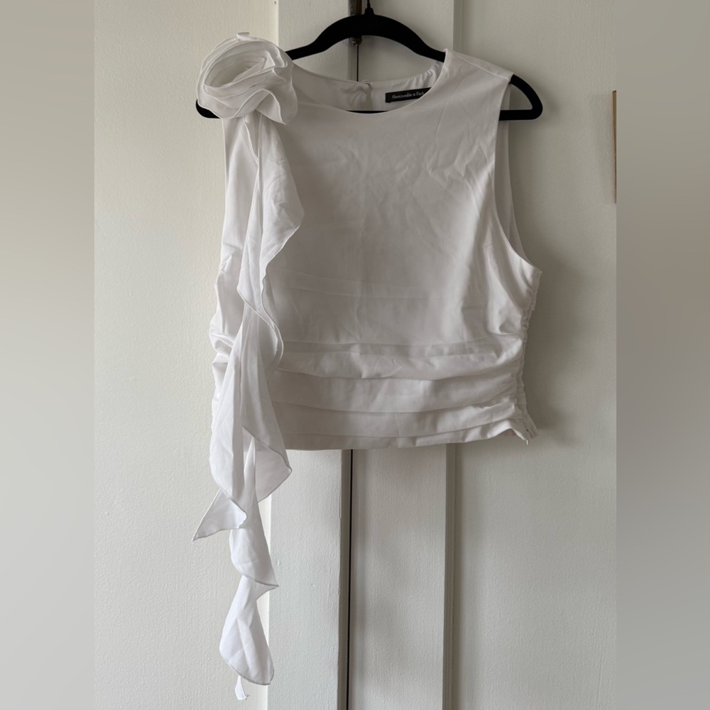 Abercrombie Ruffled Bow Top - Picture 4 of 4